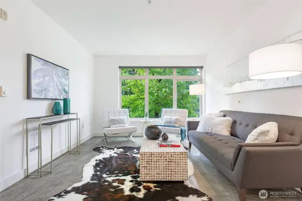 1610 Belmont AVE #402, Seattle, WA 98122