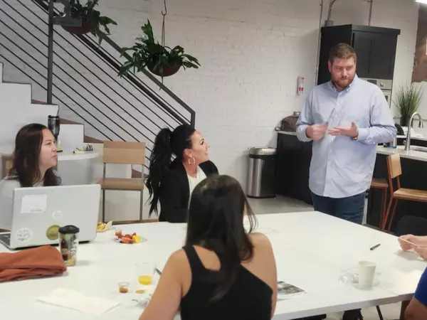 379366366_704937121654889_2444823101710864309_n