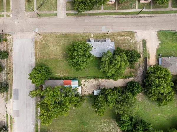 725 S 12th Street, Waco, TX 76706
