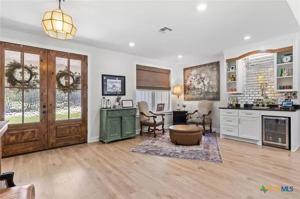 428 12th ST, Valley Mills, TX 76689