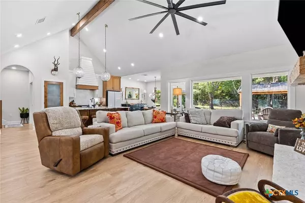 428 12th ST, Valley Mills, TX 76689