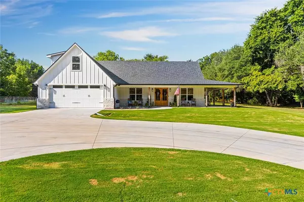 428 12th ST, Valley Mills, TX 76689