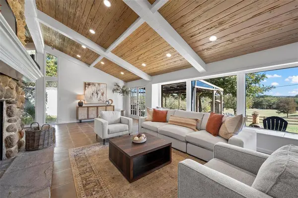 925 Church Road, Mcgregor, TX 76657