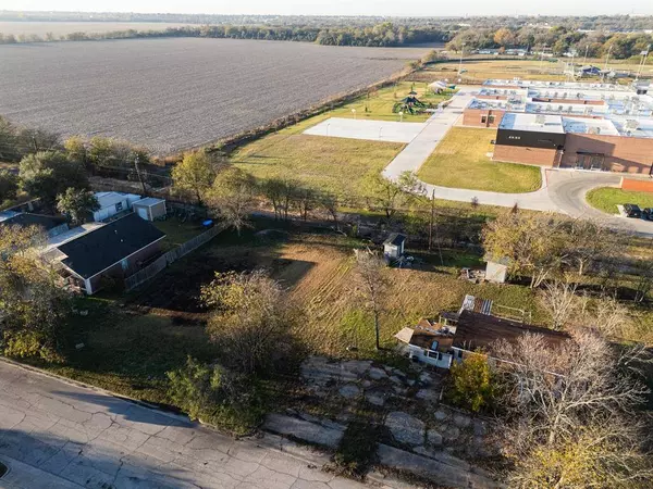 2725 Sarah Street, Waco, TX 76706