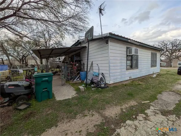 602 Andrews ST, Gatesville, TX 76528