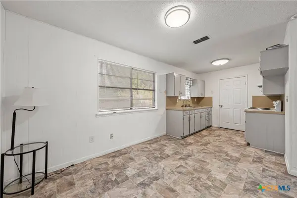 914 Randa ST, Copperas Cove, TX 76522