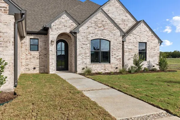 128 Paddle Boat Court, Robinson, TX 76706