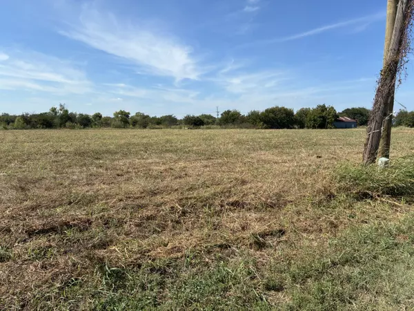 Mart, TX,TBD S. Commerce St.