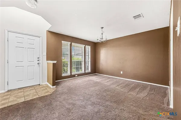 5604 Lions Gate LN, Killeen, TX 76549