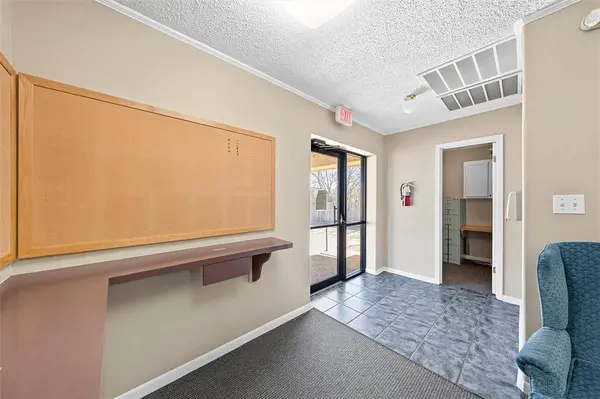 1005 N Red River Ridge, Mexia, TX 76667