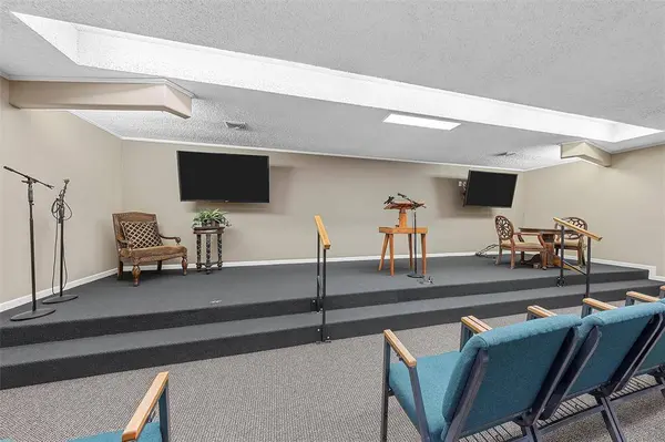 1005 N Red River Ridge, Mexia, TX 76667