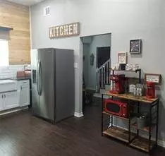 901 N 10th ST, Waco, TX 76707