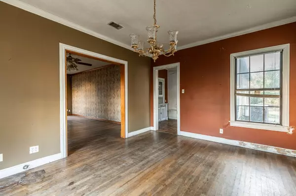 2412 Fort AVE, Waco, TX 76707