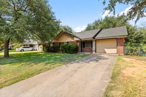 102 Susanna ST, Waco, TX 76705