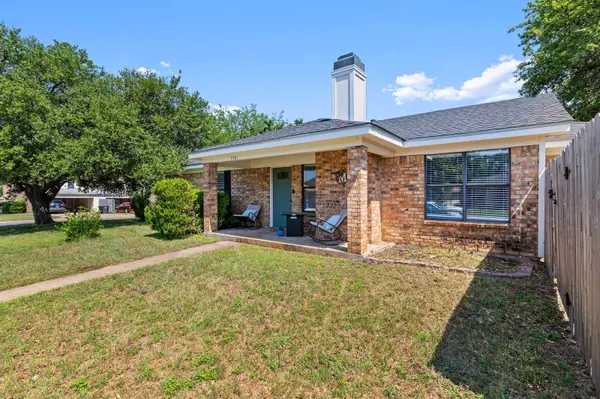 1301 Chapel Creek RD, Waco, TX 76712