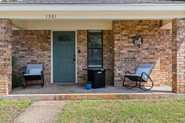 1301 Chapel Creek RD, Waco, TX 76712