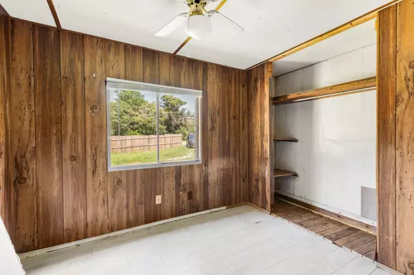 190 Creek DR, Whitney, TX 76692