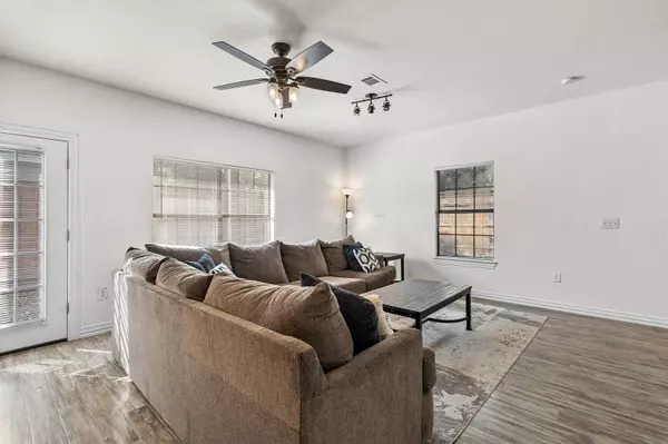 2410 S 2nd ST #952, Waco, TX 76706