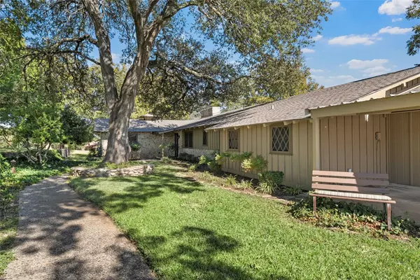 925 Church RD, Mcgregor, TX 76657