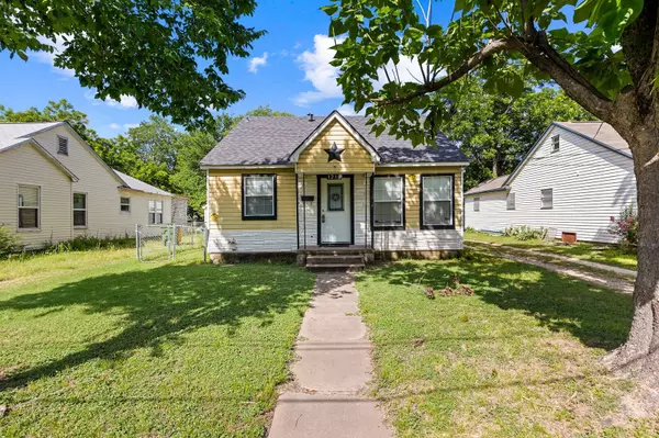 1212 Lewis ST, Waco, TX 76705