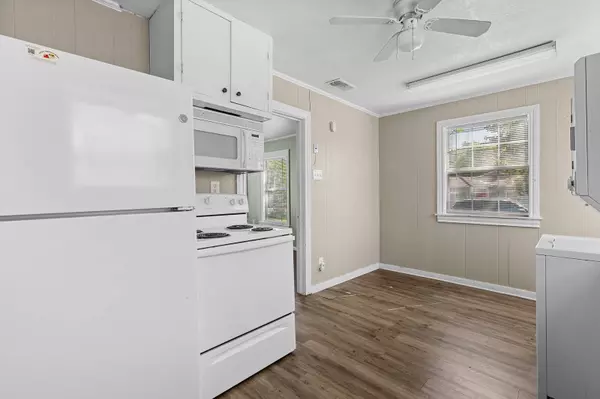 1212 Lewis ST, Waco, TX 76705