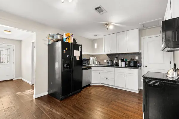 3700 Charlton AVE, Waco, TX 76711