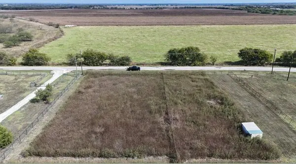 9344 County Road 204, Grandview, TX 76050