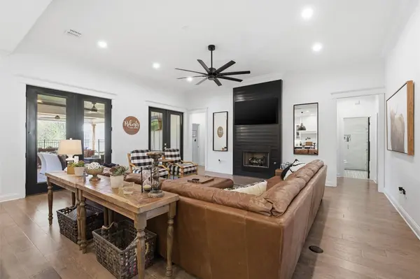 428 Warren RD, Lorena, TX 76655