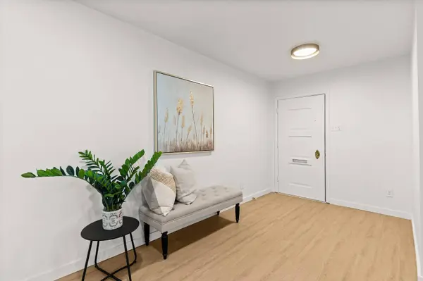 2324 Wooded Acres DR, Waco, TX 76710