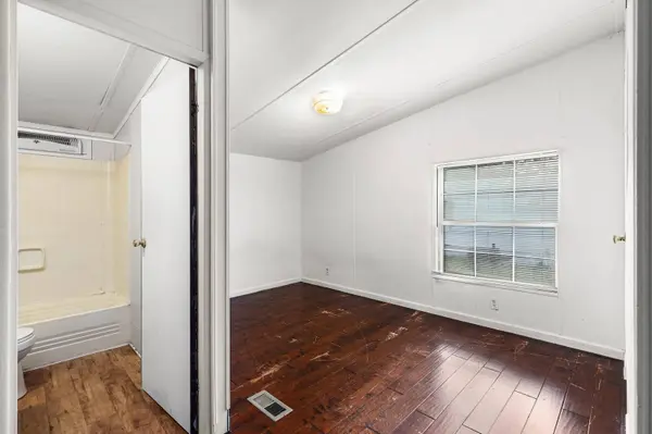 9100/9088 5th ST, Crawford, TX 76638