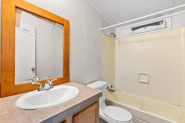 9100/9088 5th ST, Crawford, TX 76638