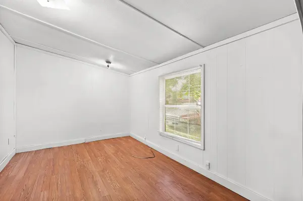 9100/9088 5th ST, Crawford, TX 76638