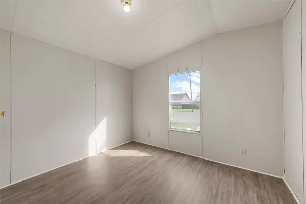 9100/9088 5th ST, Crawford, TX 76638