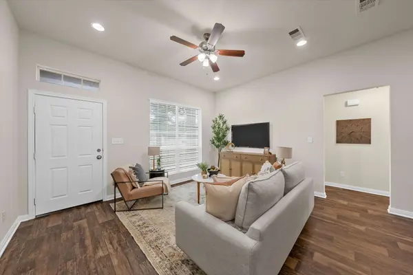 204 Hawk Ridge Ct, Waco, TX 76705