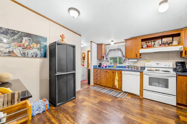 154 HCR #1217, Blum, TX 76627