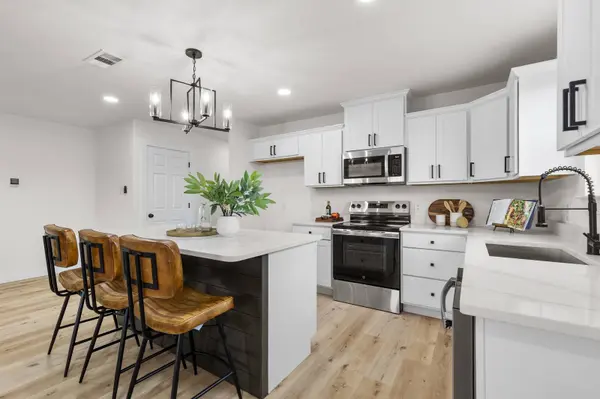 516 Paso Fino ST #101, Robinson, TX 76706
