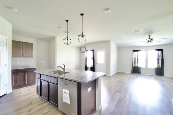 7009 Llano DR, China Spring, TX 76633
