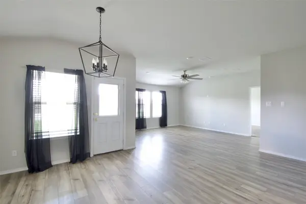 7009 Llano DR, China Spring, TX 76633