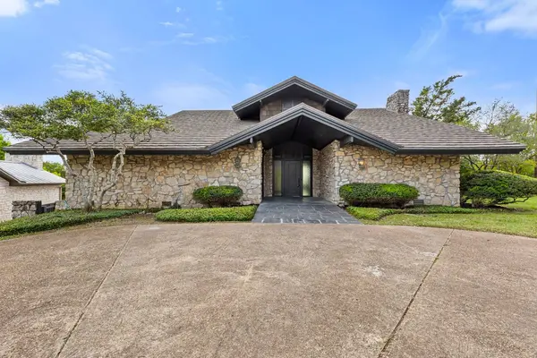 1188 Windwood LN, Woodway, TX 76712