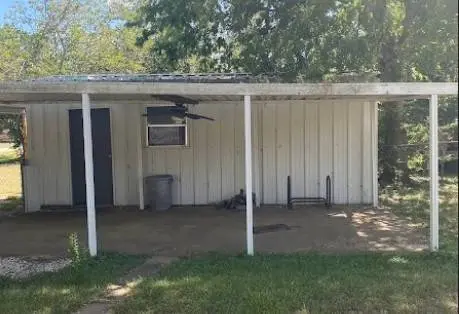 1202 Tyler, Thornton, TX 76687