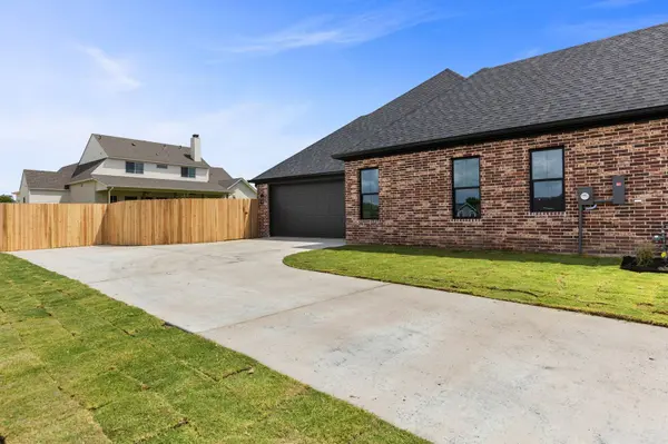 132 Paddle Boat CT, Robinson, TX 76706