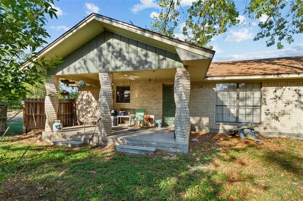 400 S 8th Avenue, Teague, TX 75860