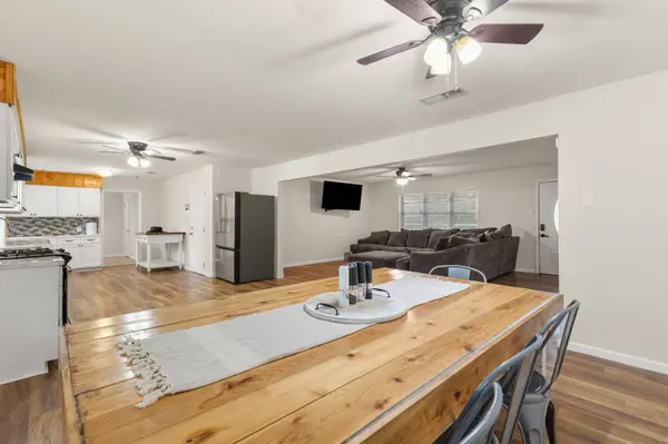 703 W Elizabeth DR, Robinson, TX 76706