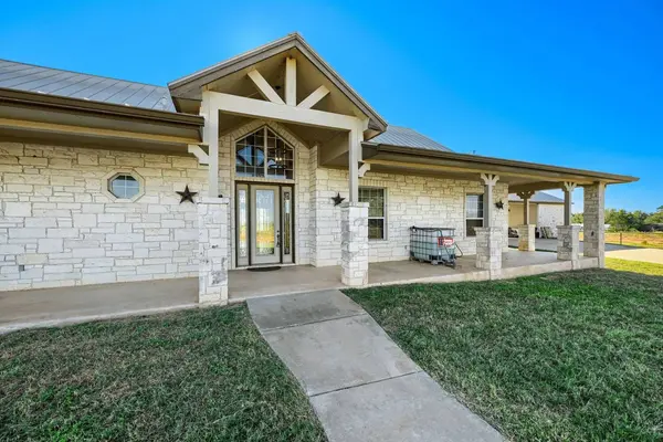 Prado Vista, Elgin, TX 78621