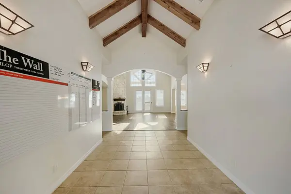 Prado Vista, Elgin, TX 78621