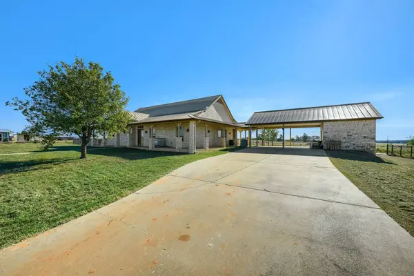 Prado Vista, Elgin, TX 78621