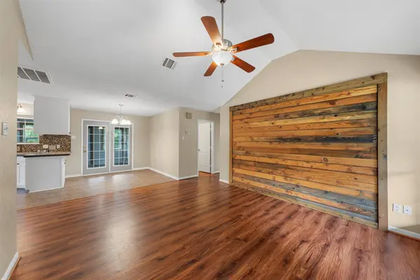 943 Randy DR, Woodway, TX 76712