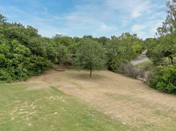 TBD Valley Brook CIR, Woodway, TX 76712