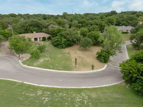 TBD Valley Brook CIR, Woodway, TX 76712