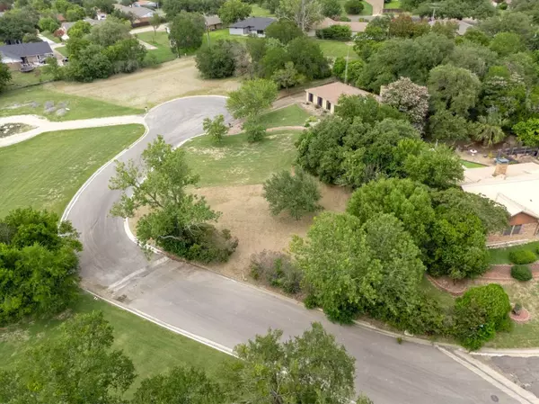TBD Valley Brook CIR, Woodway, TX 76712